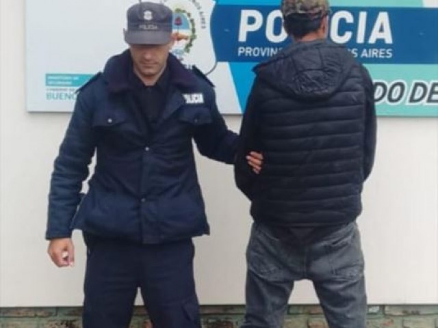 Le peg a su hermano con un hierro y lo fractur